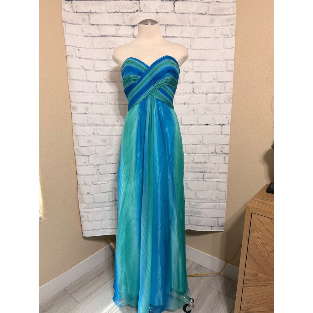 La Femme prom gown size 4